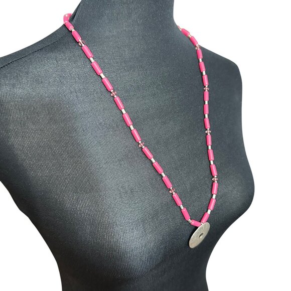 Chico's Necklace Jewlery Statement 33" Adjustable Pink Silver Tone Hammered Long - Picture 4 of 7